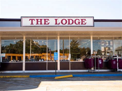 The lodge starkville ms - Dec 24, 2018 · Retail Clothing in 408 Southdale Dr, Starkville, MS 39759 ... The Lodge. Food and Beverage 408 Southdale Dr Starkville, MS 39759 (662) ... 